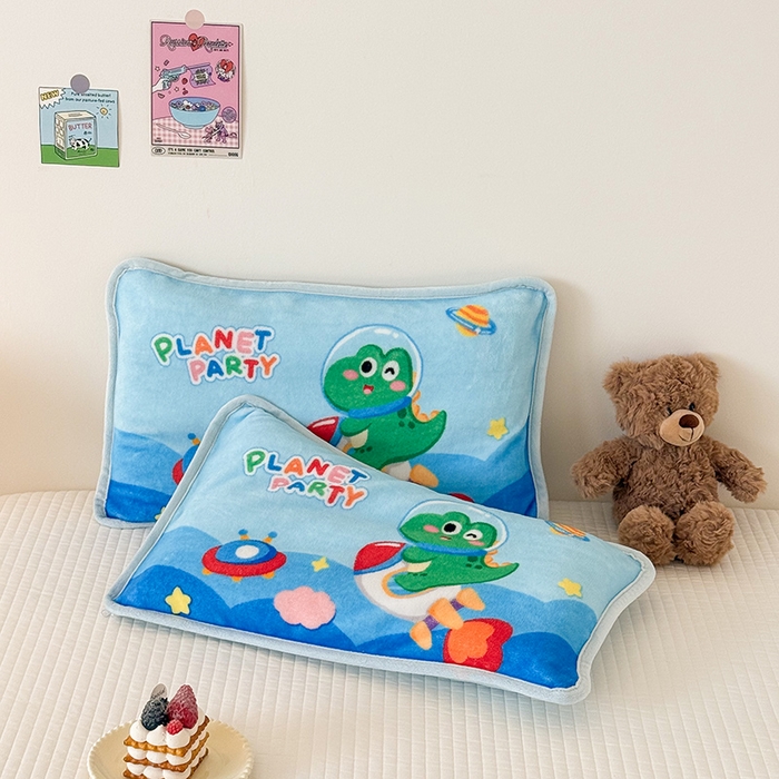 91家纺网 家纺一手货源 找家纺 嗨生活 2025年原创大版牛奶绒枕套 枕芯 儿童枕套 枕芯 幼儿园枕套枕芯 牛奶绒-恐龙派对