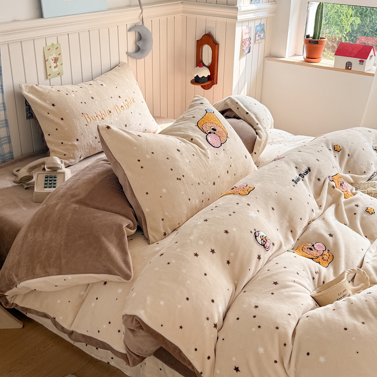 91家纺网 家纺一手货源 找家纺 潘朵拉家纺 2025新款A类牛奶绒毛巾绣系列四件套 星梦泡仔