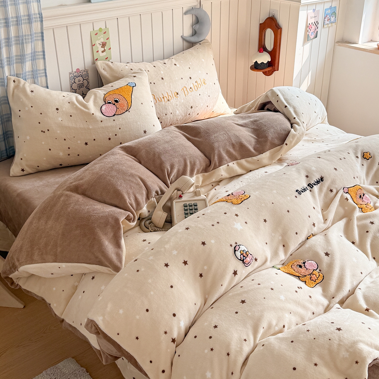 91家纺网 家纺一手货源 找家纺 潘朵拉家纺 2025新款A类牛奶绒毛巾绣系列四件套 星梦泡仔