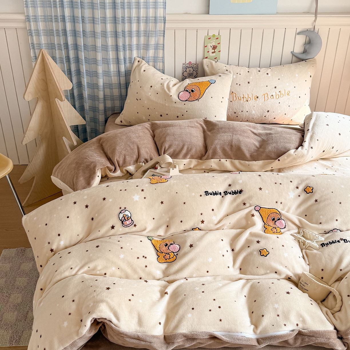 91家纺网 家纺一手货源 找家纺 潘朵拉家纺 2025新款A类牛奶绒毛巾绣系列四件套 星梦泡仔