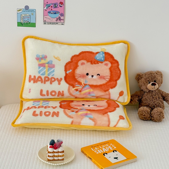 91家纺网 家纺一手货源 找家纺 嗨生活 2025年原创大版牛奶绒枕套 枕芯 儿童枕套 枕芯 幼儿园枕套枕芯 牛奶绒-萌小狮