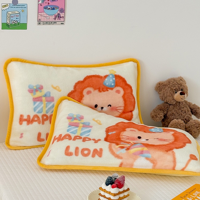 91家纺网 家纺一手货源 找家纺 嗨生活 2025年原创大版牛奶绒枕套 枕芯 儿童枕套 枕芯 幼儿园枕套枕芯 牛奶绒-萌小狮