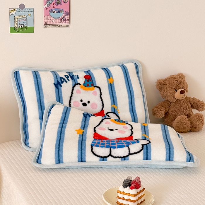 91家纺网 家纺一手货源 找家纺 嗨生活 2025年原创大版牛奶绒枕套 枕芯 儿童枕套 枕芯 幼儿园枕套枕芯 牛奶绒-雪地狗