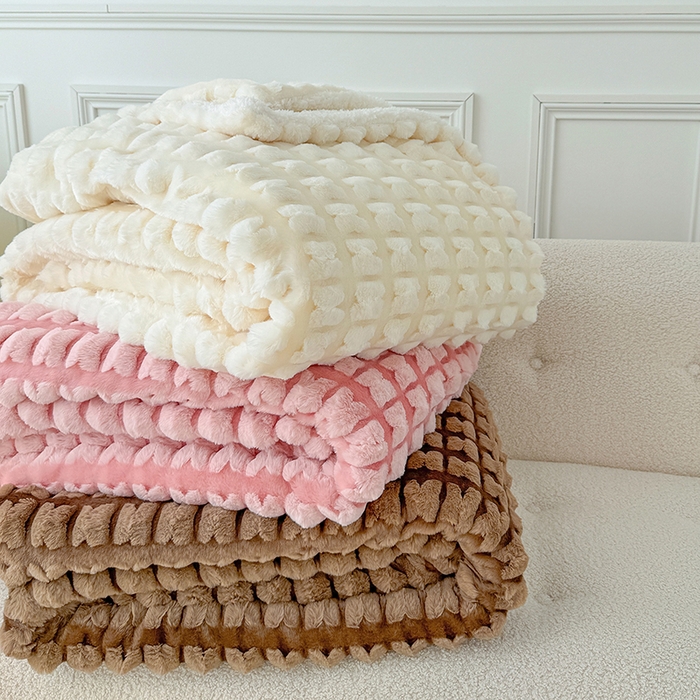 91家纺网 家纺一手货源 找家纺 乐坊 2025新款高克重蝶梦兔毛毯羊羔绒毛毯 组合