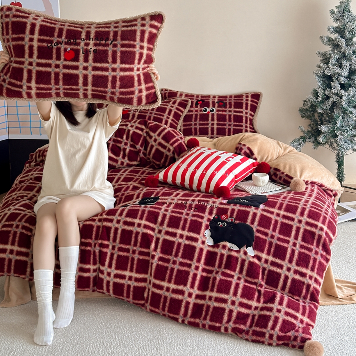 91家纺网 家纺一手货源 找家纺 （总）宇航家纺 2025新款仿羊毛仿羊绒牛奶绒复古风美拉德立体贴布绣花四件套