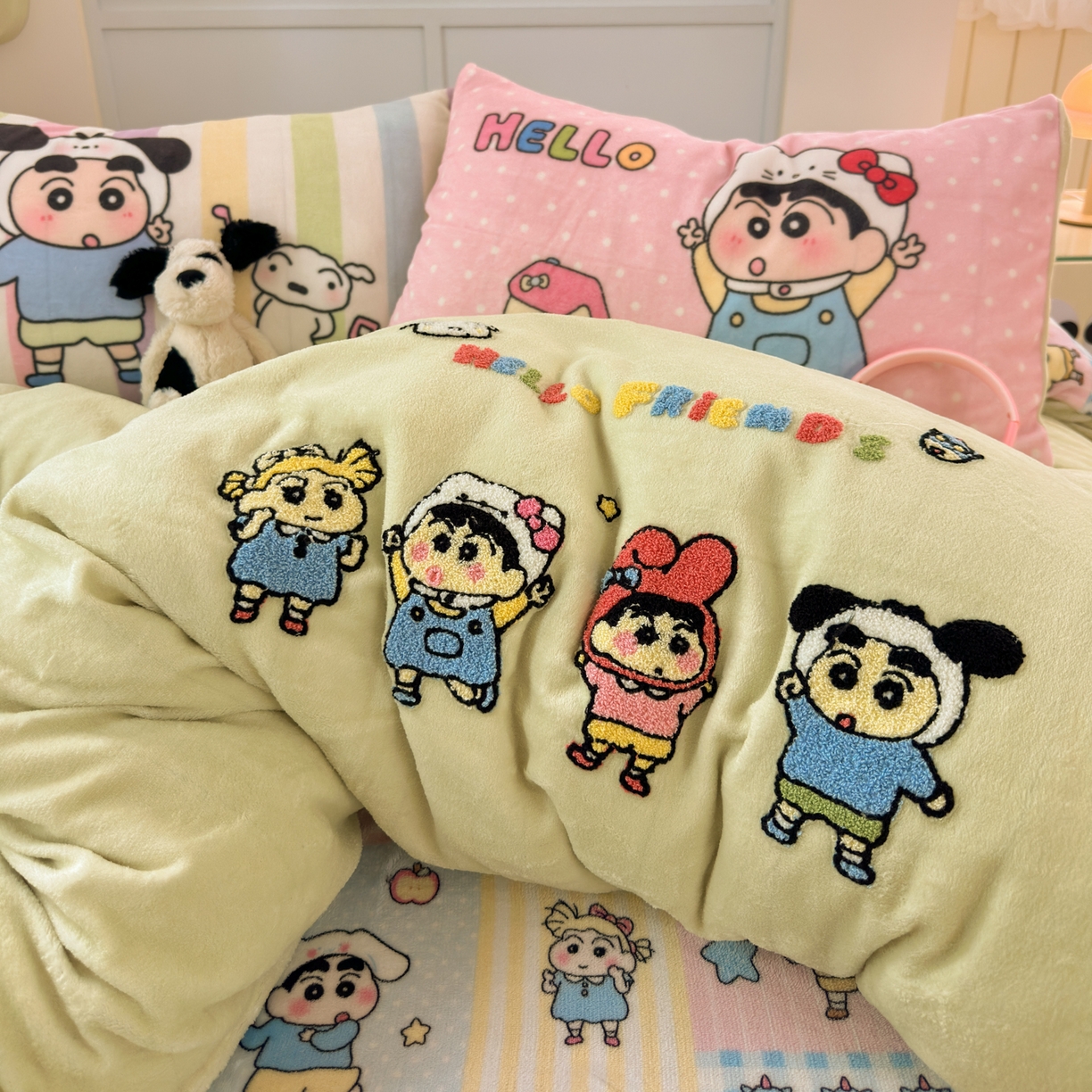 91家纺网 家纺一手货源 找家纺 乐童家纺 2025新款小清新牛奶绒毛巾绣四件套-第二波 小新派对绒