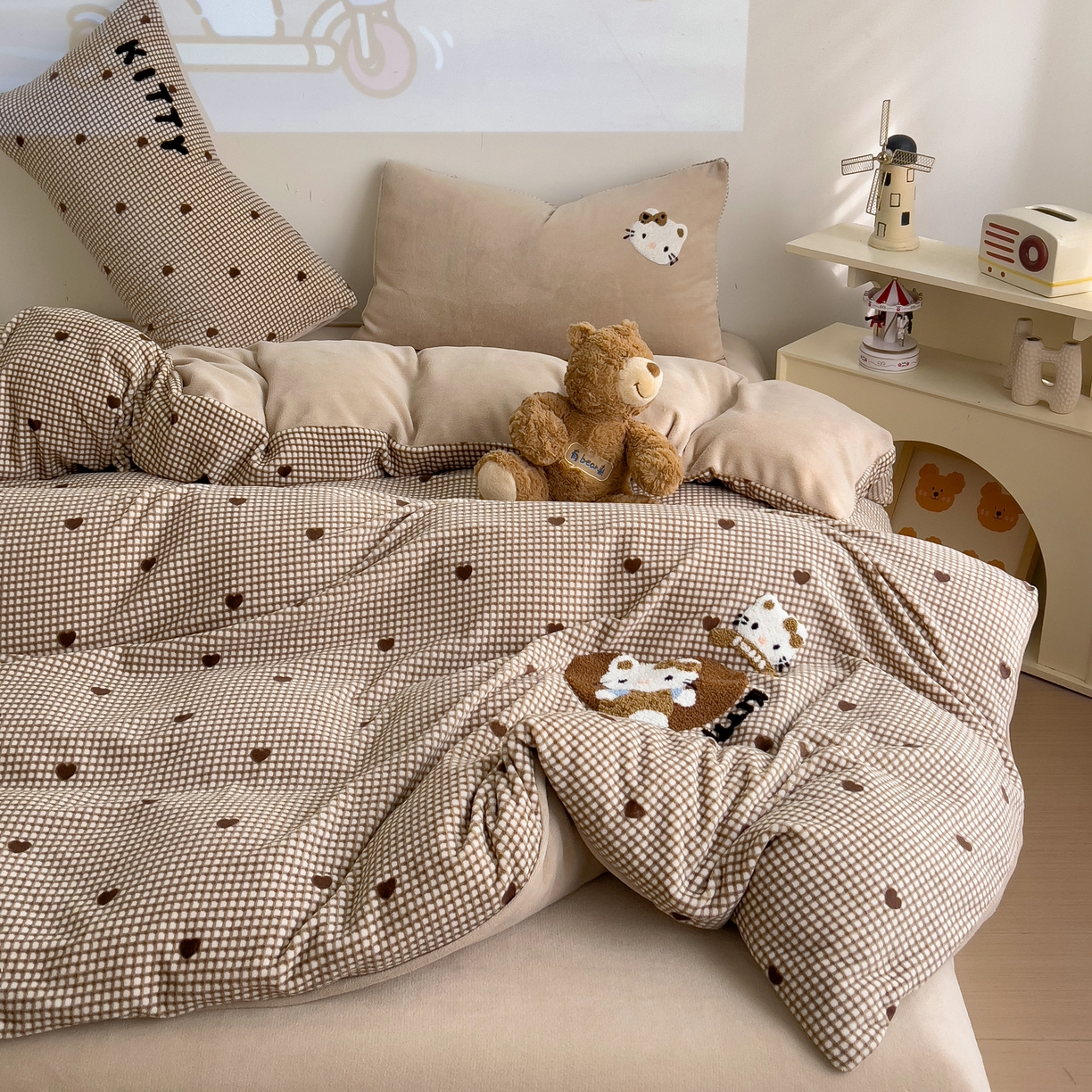 乐童家纺 2025新款小清新牛奶绒毛巾绣四件套-第二波 咖啡小猫