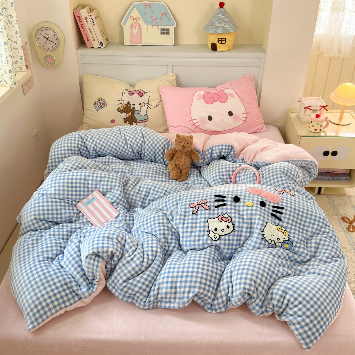 91家纺网 家纺一手货源 找家纺 乐童家纺 2025新款小清新牛奶绒毛巾绣四件套-第二波 绒蕾拉小猫