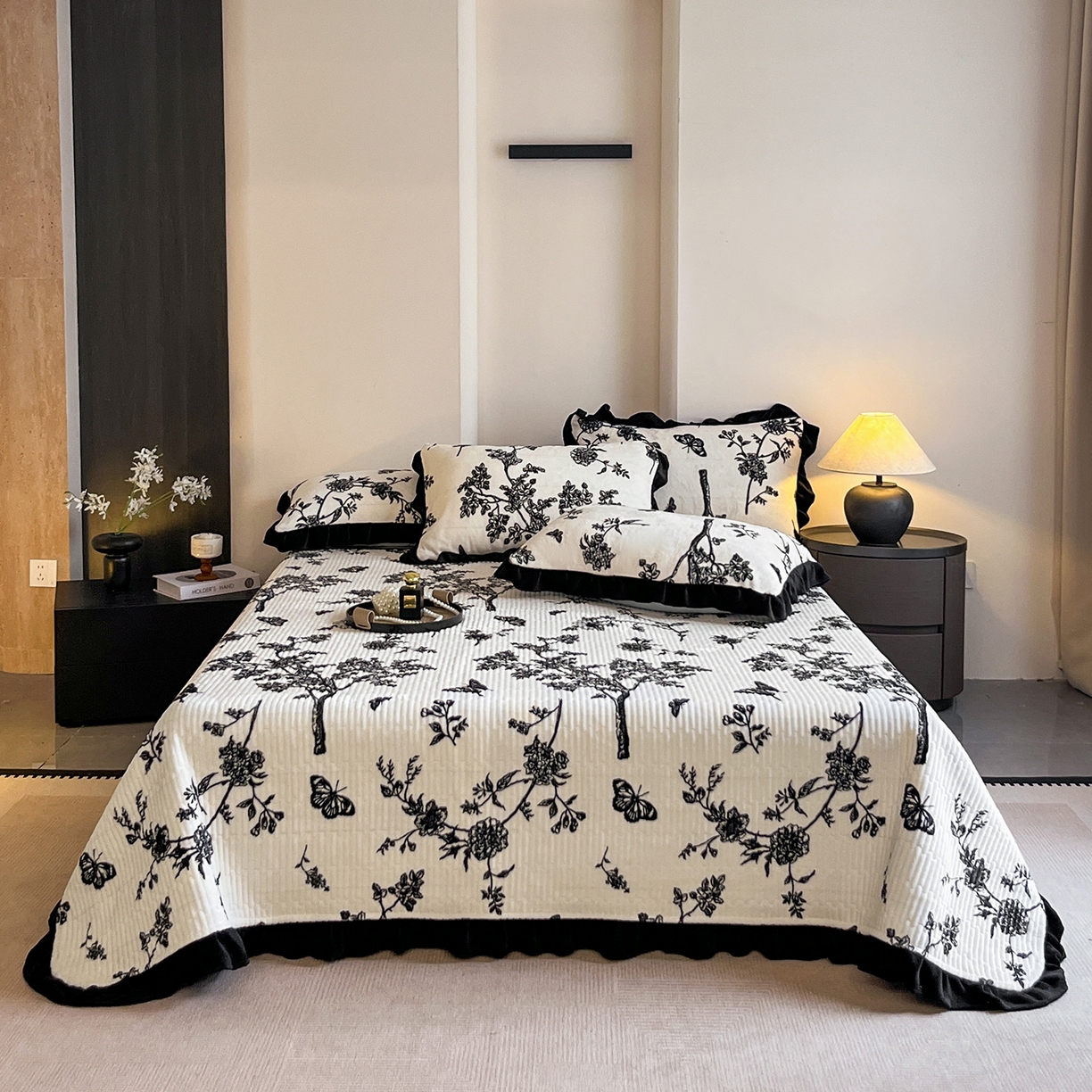 91家纺网 家纺一手货源 找家纺 （总）安哆啦家纺 2025新款法式赫本风牛奶绒单床盖