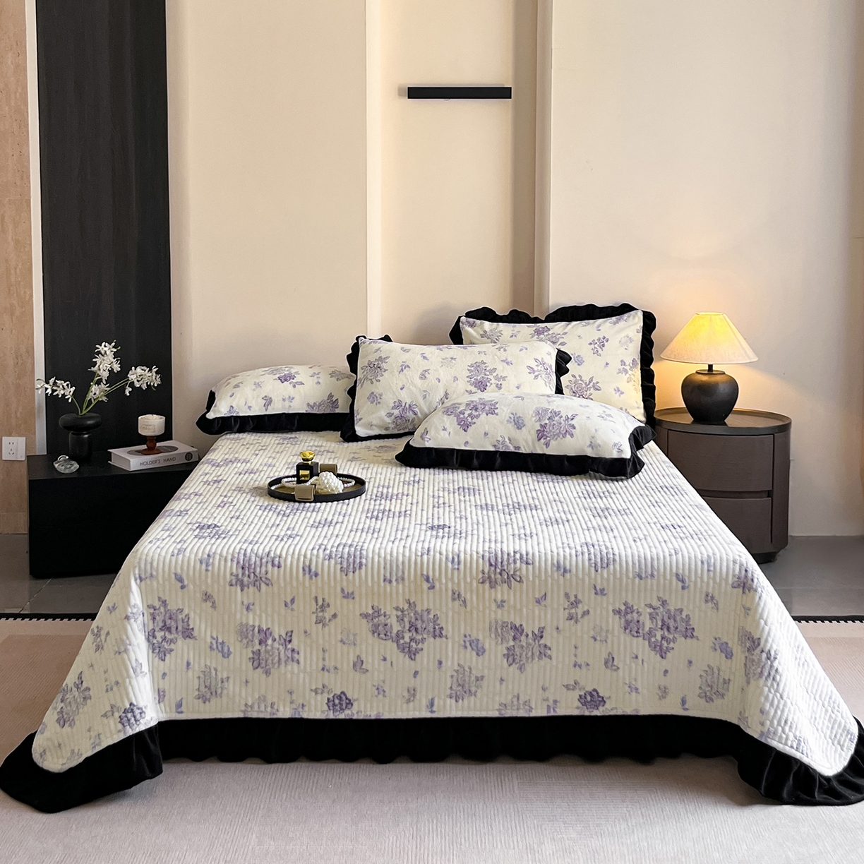 安哆啦家纺 2025新款法式赫本风牛奶绒单床盖 兰絮语