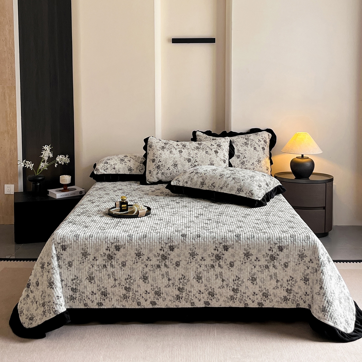 安哆啦家纺 2025新款法式赫本风牛奶绒单床盖 星河入梦