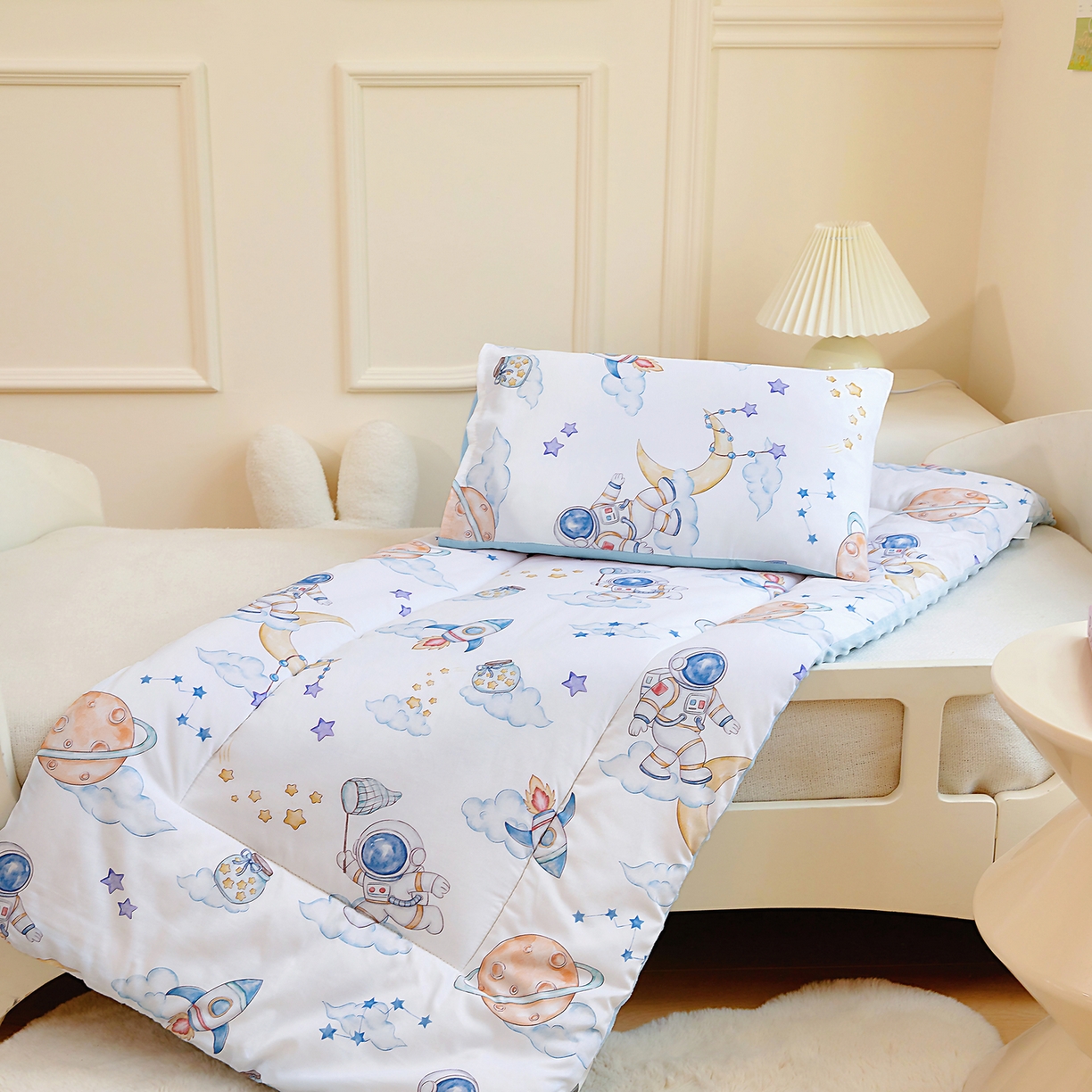 91家纺网 家纺一手货源 找家纺 梵赫 2025新款新款四季款加厚全棉豆豆绒床垫幼儿园床垫儿童床垫床褥可拆洗 月球漫步