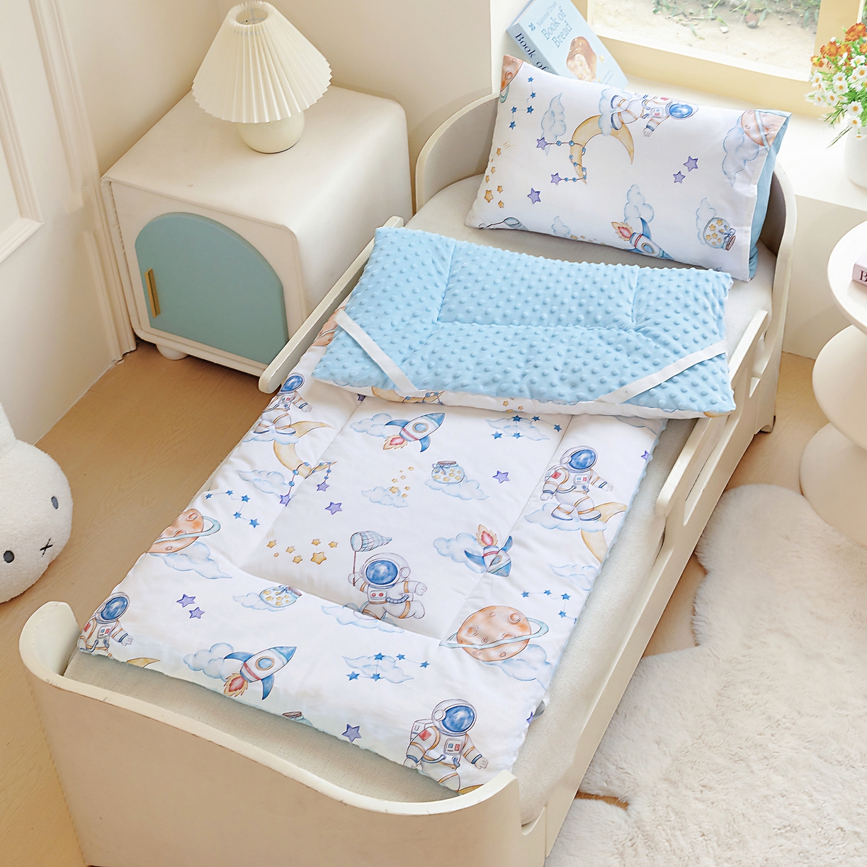 91家纺网 家纺一手货源 找家纺 梵赫 2025新款新款四季款加厚全棉豆豆绒床垫幼儿园床垫儿童床垫床褥可拆洗 月球漫步