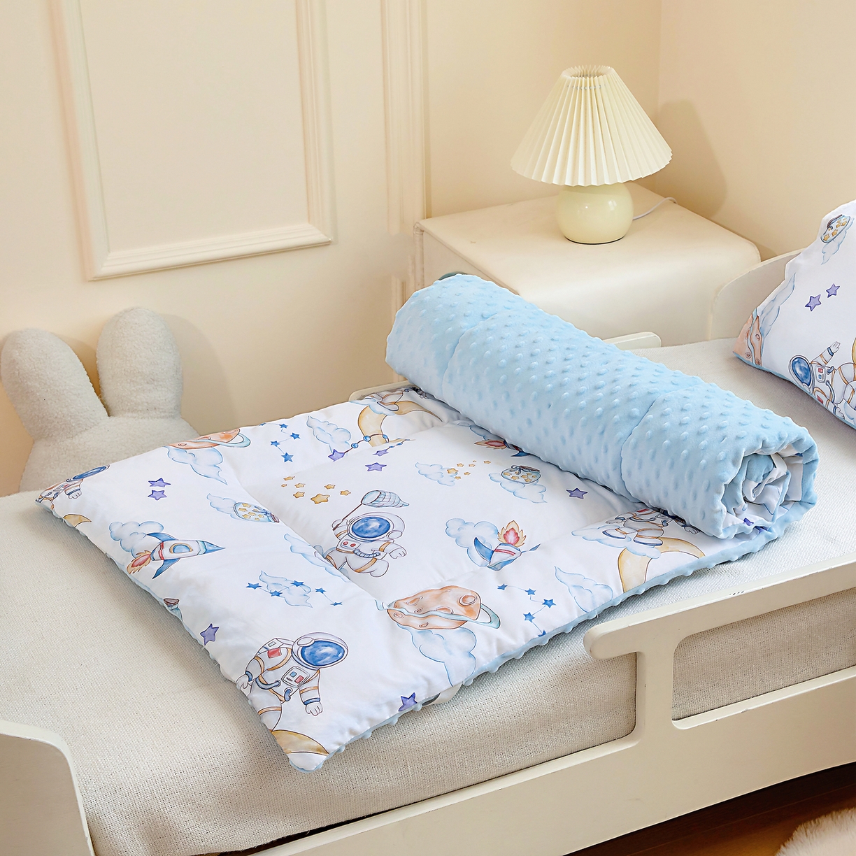 91家纺网 家纺一手货源 找家纺 梵赫 2025新款新款四季款加厚全棉豆豆绒床垫幼儿园床垫儿童床垫床褥可拆洗 月球漫步