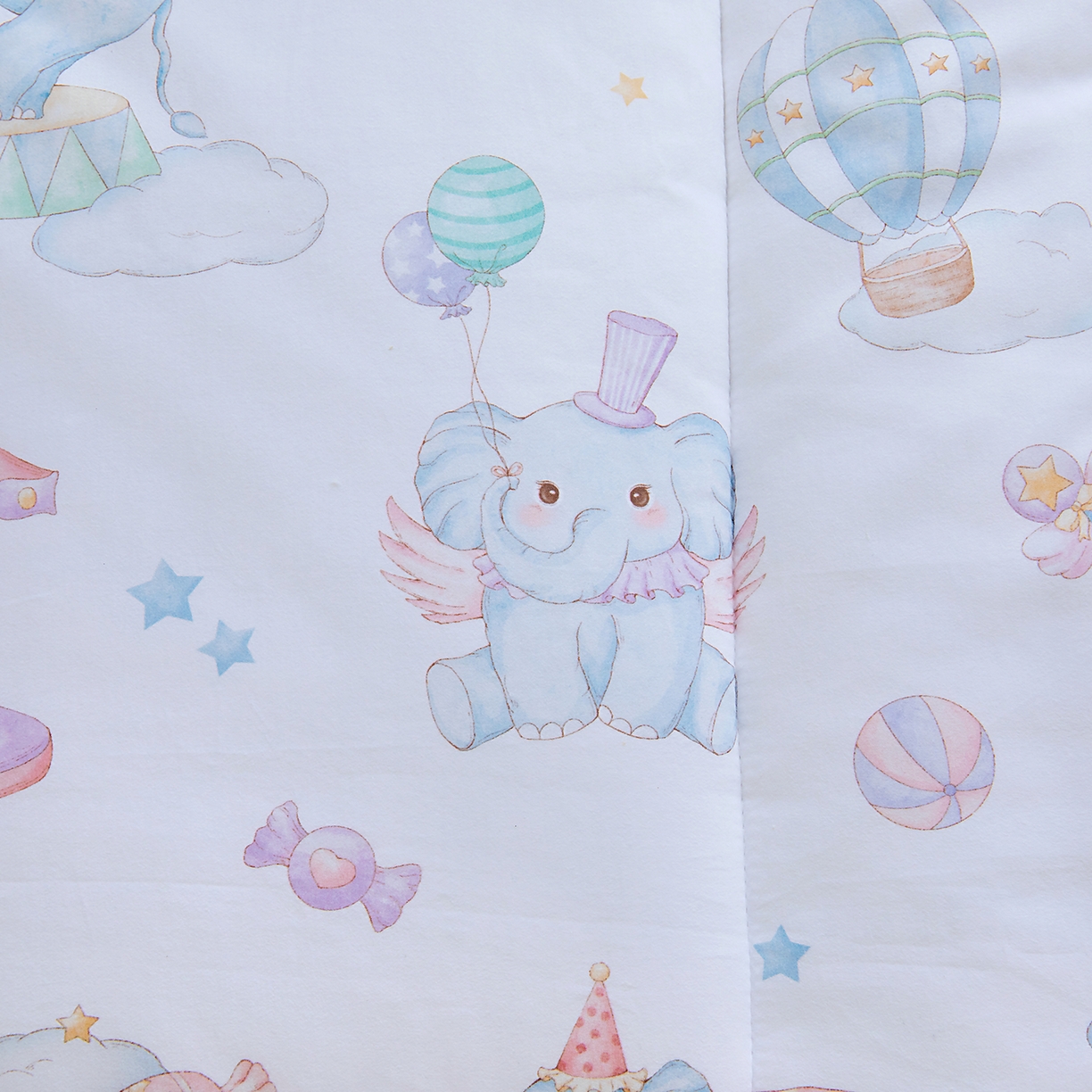 91家纺网 家纺一手货源 找家纺 梵赫 2025新款新款四季款加厚全棉豆豆绒床垫幼儿园床垫儿童床垫床褥可拆洗 旋转木马