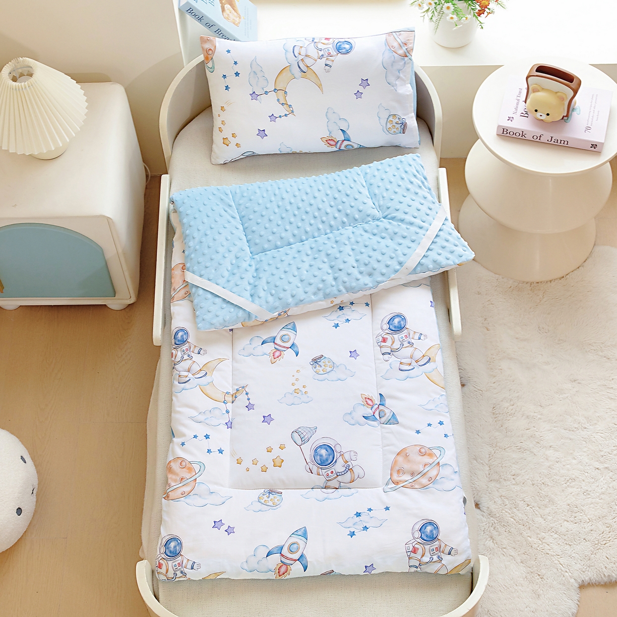 91家纺网 家纺一手货源 找家纺 梵赫 2025新款新款四季款加厚全棉豆豆绒床垫幼儿园床垫儿童床垫床褥可拆洗 月球漫步