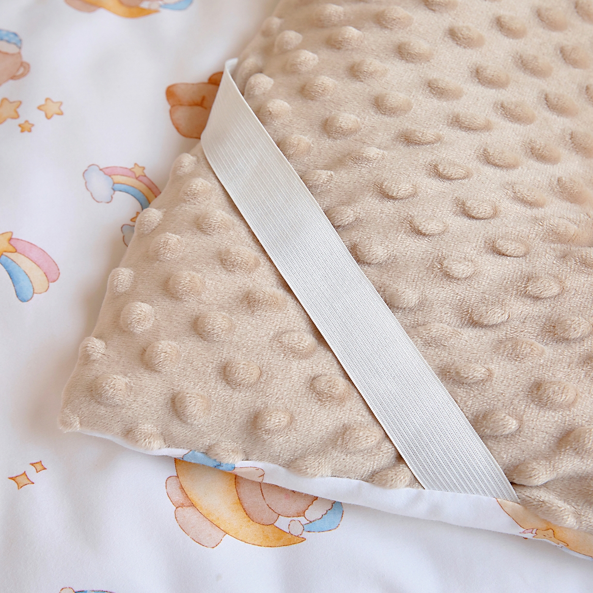 91家纺网 家纺一手货源 找家纺 梵赫 2025新款新款四季款加厚全棉豆豆绒床垫幼儿园床垫儿童床垫床褥可拆洗 木马小熊