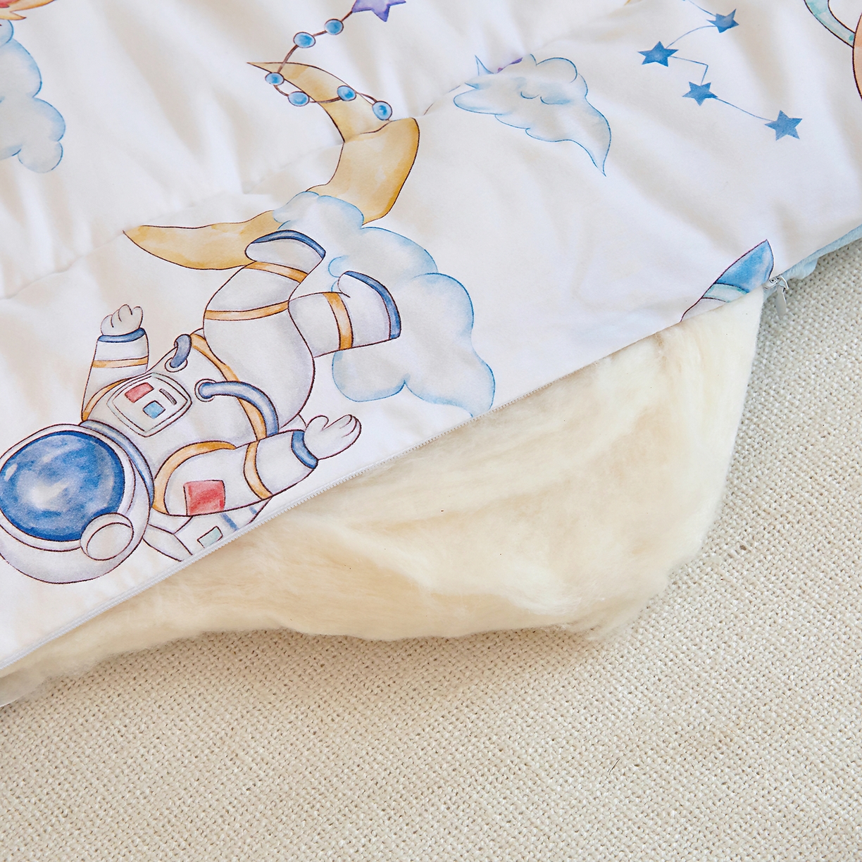 91家纺网 家纺一手货源 找家纺 梵赫 2025新款新款四季款加厚全棉豆豆绒床垫幼儿园床垫儿童床垫床褥可拆洗 月球漫步