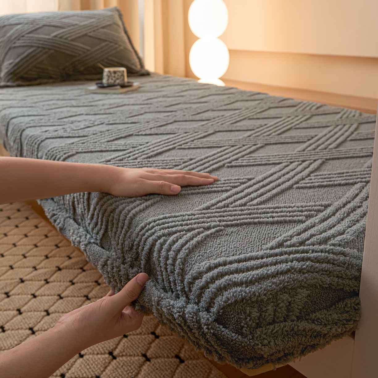 川悦生活 2025新款塔夫绒印花单床笠 阳光暖垫-星灰