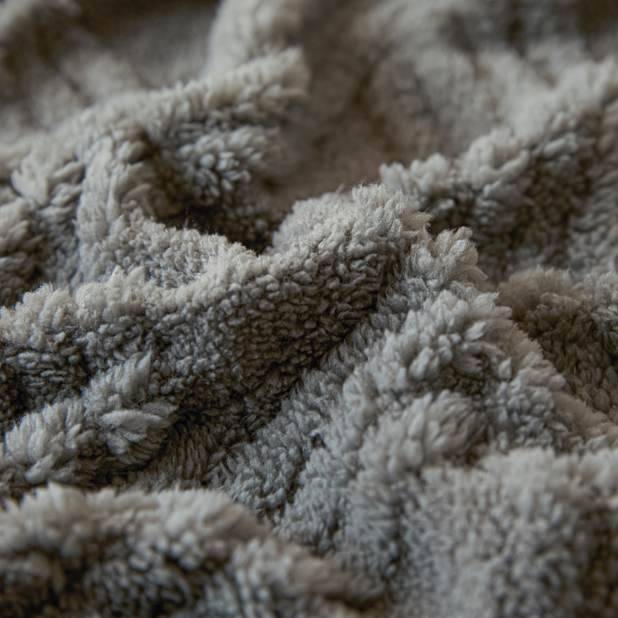 91家纺网 家纺一手货源 找家纺 川悦生活 2025新款塔夫绒印花单床笠 阳光暖垫-星灰