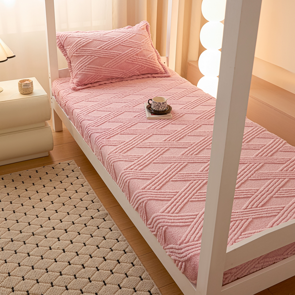 91家纺网 家纺一手货源 找家纺 川悦生活 2025新款塔夫绒印花单床笠 阳光暖垫-甜粉