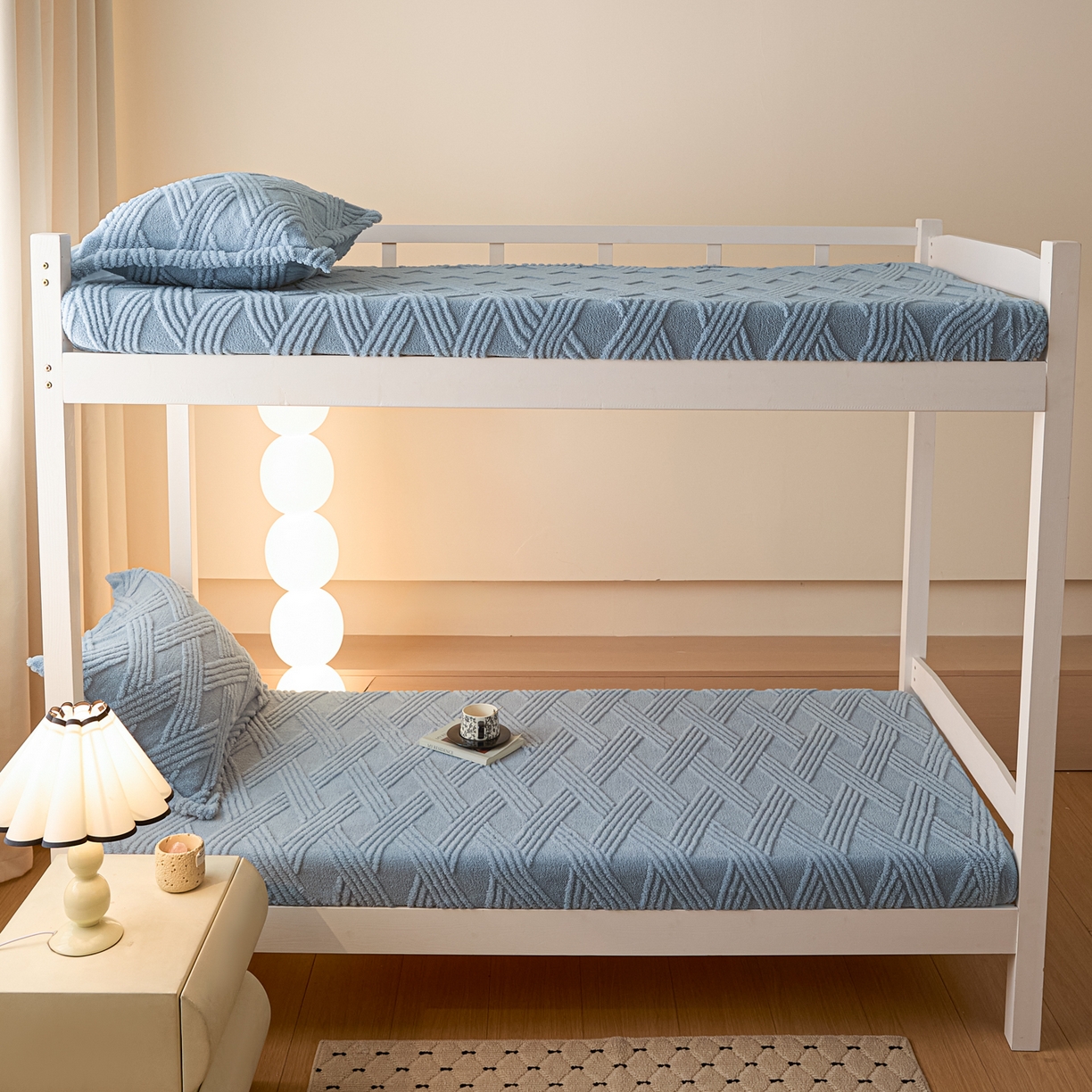 91家纺网 家纺一手货源 找家纺 川悦生活 2025新款塔夫绒印花单床笠 阳光暖垫-月蓝