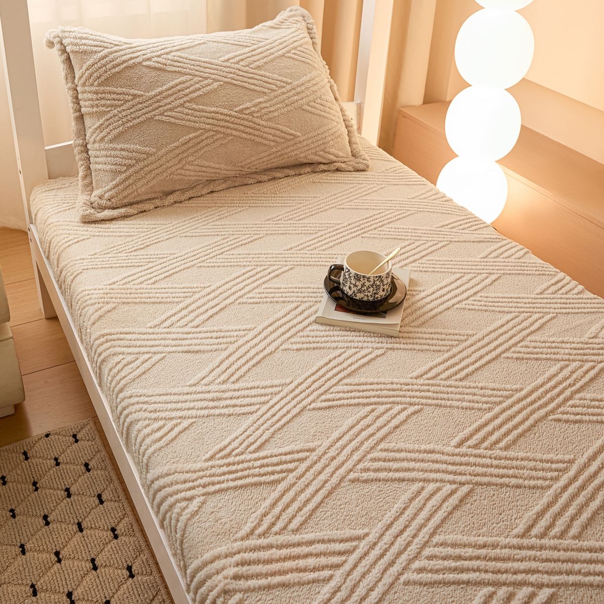 91家纺网 家纺一手货源 找家纺 川悦生活 2025新款塔夫绒印花单床笠 阳光暖垫-奶咖