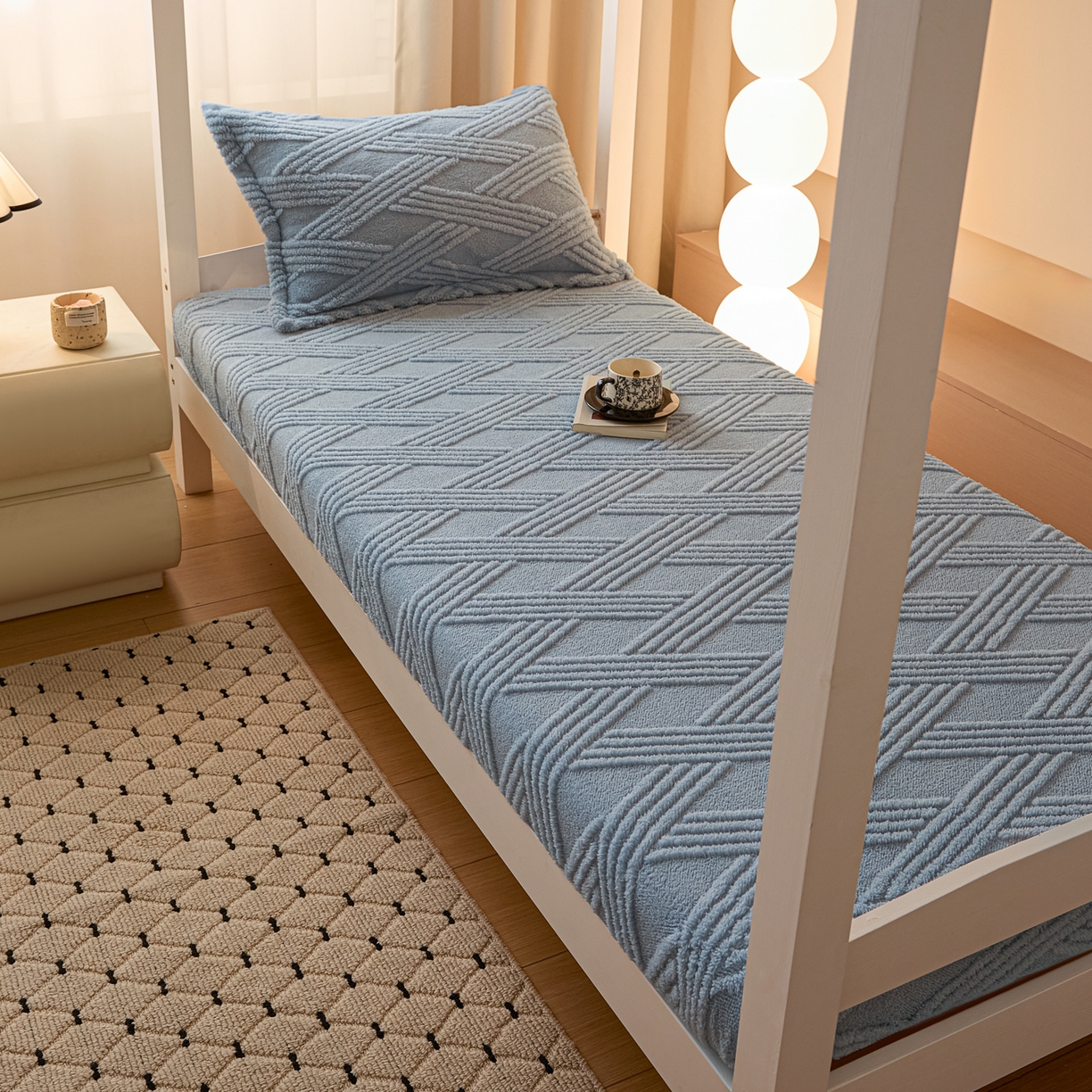 91家纺网 家纺一手货源 找家纺 川悦生活 2025新款塔夫绒印花单床笠 阳光暖垫-月蓝