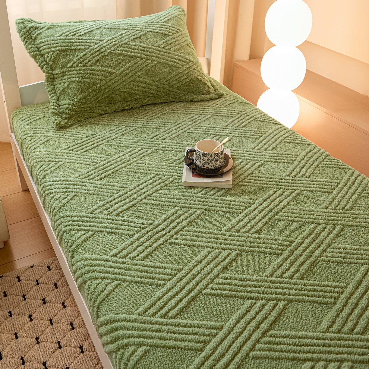 91家纺网 家纺一手货源 找家纺 川悦生活 2025新款塔夫绒印花单床笠 阳光暖垫-晴绿