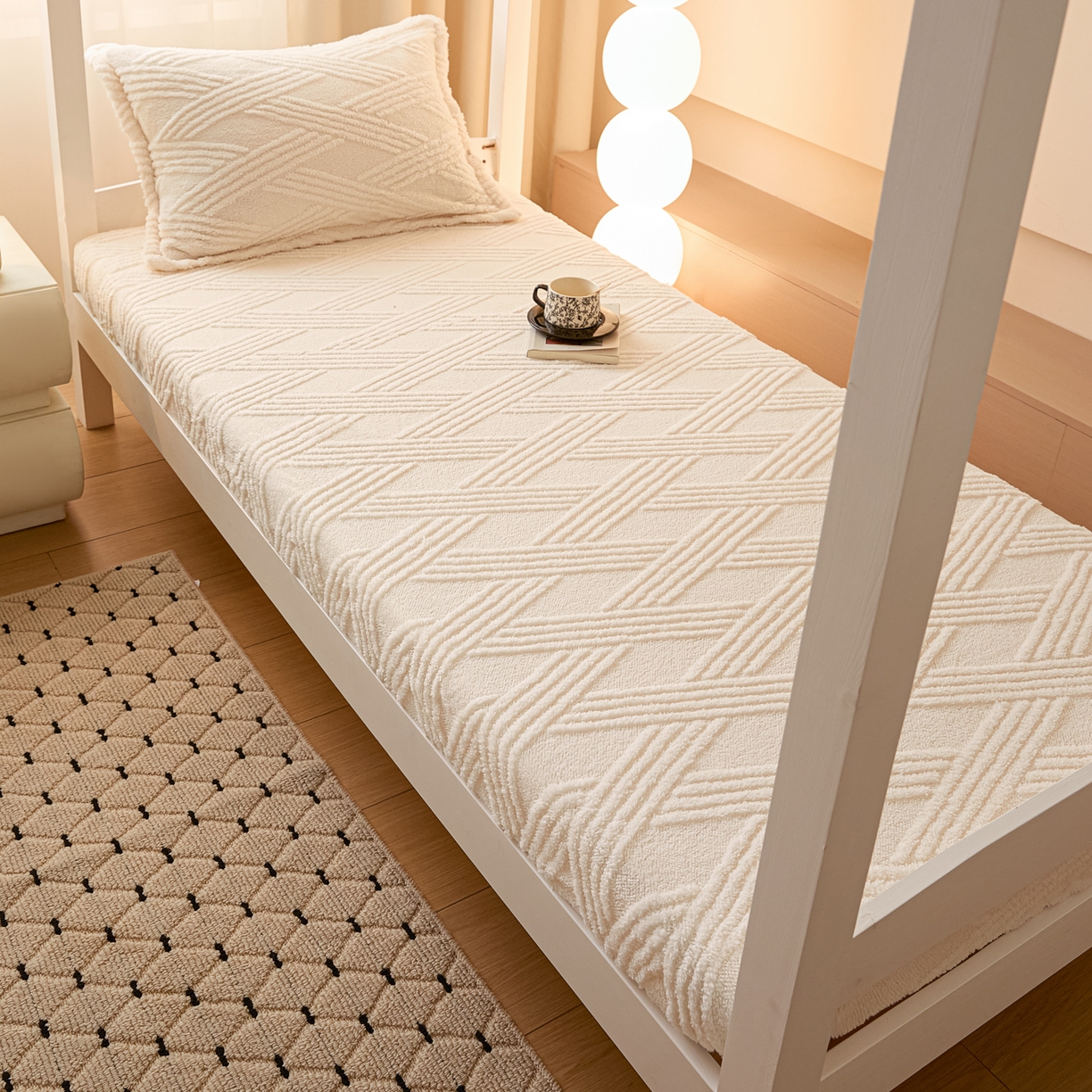 91家纺网 家纺一手货源 找家纺 川悦生活 2025新款塔夫绒印花单床笠 阳光暖垫-奶白