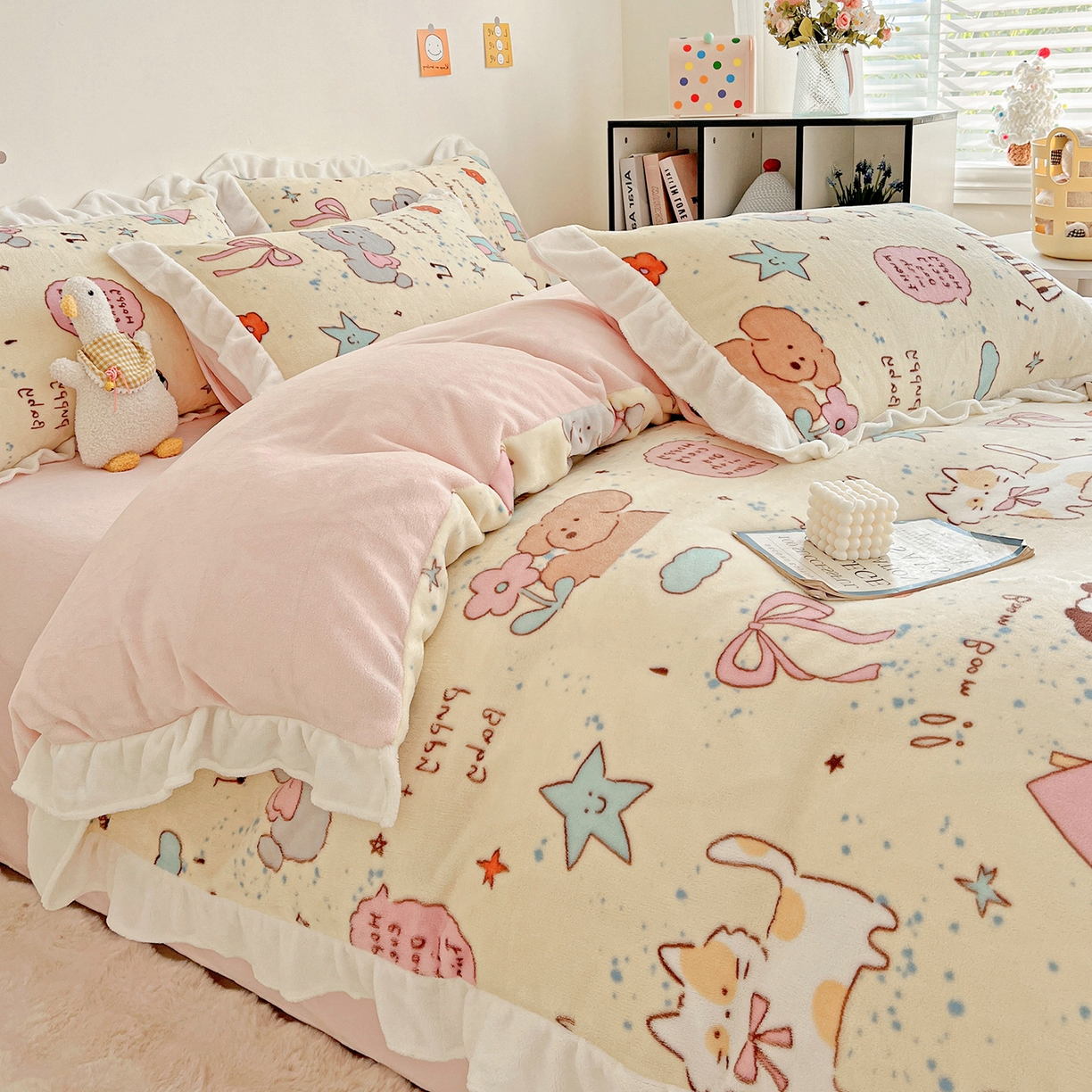 91家纺网 家纺一手货源 找家纺 （总）眷恋家纺 2025新款秋冬新品牛奶绒花边四件套