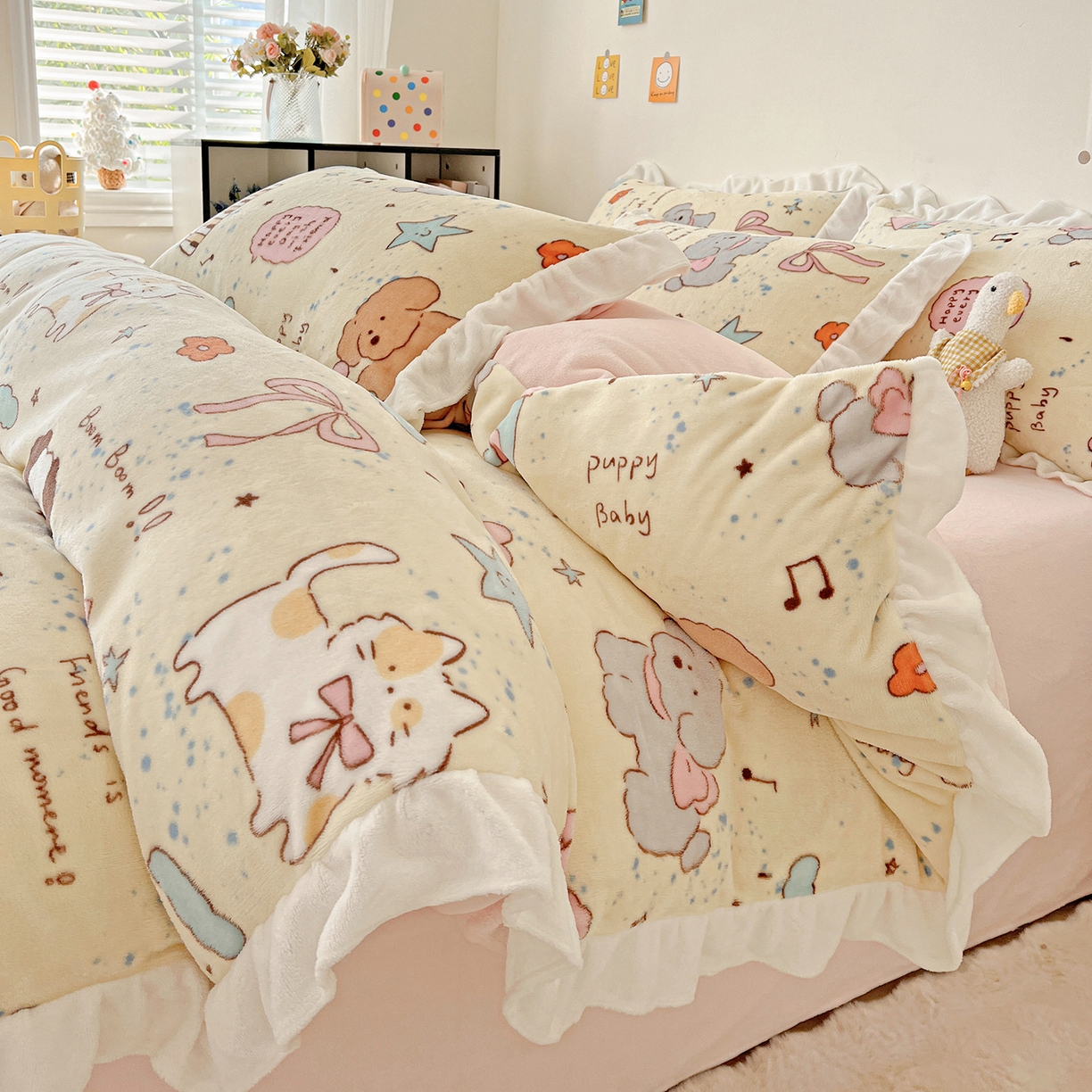 91家纺网 家纺一手货源 找家纺 （总）眷恋家纺 2025新款秋冬新品牛奶绒花边四件套