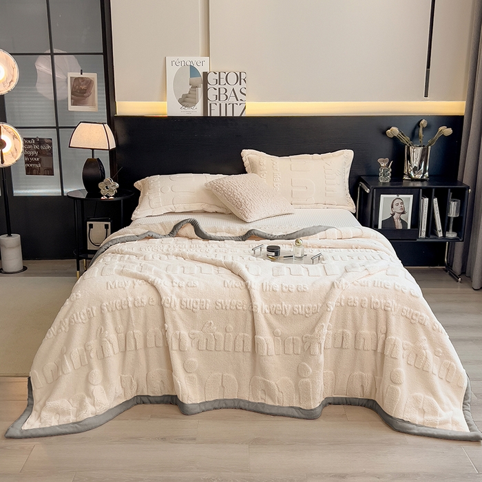 91家纺网 家纺一手货源 找家纺 叠派家纺 2025新款A类纯色min舒棉绒雕花剪花多功能毛毯（可供跨境外贸抽空热款首选） 灰边-纯真白