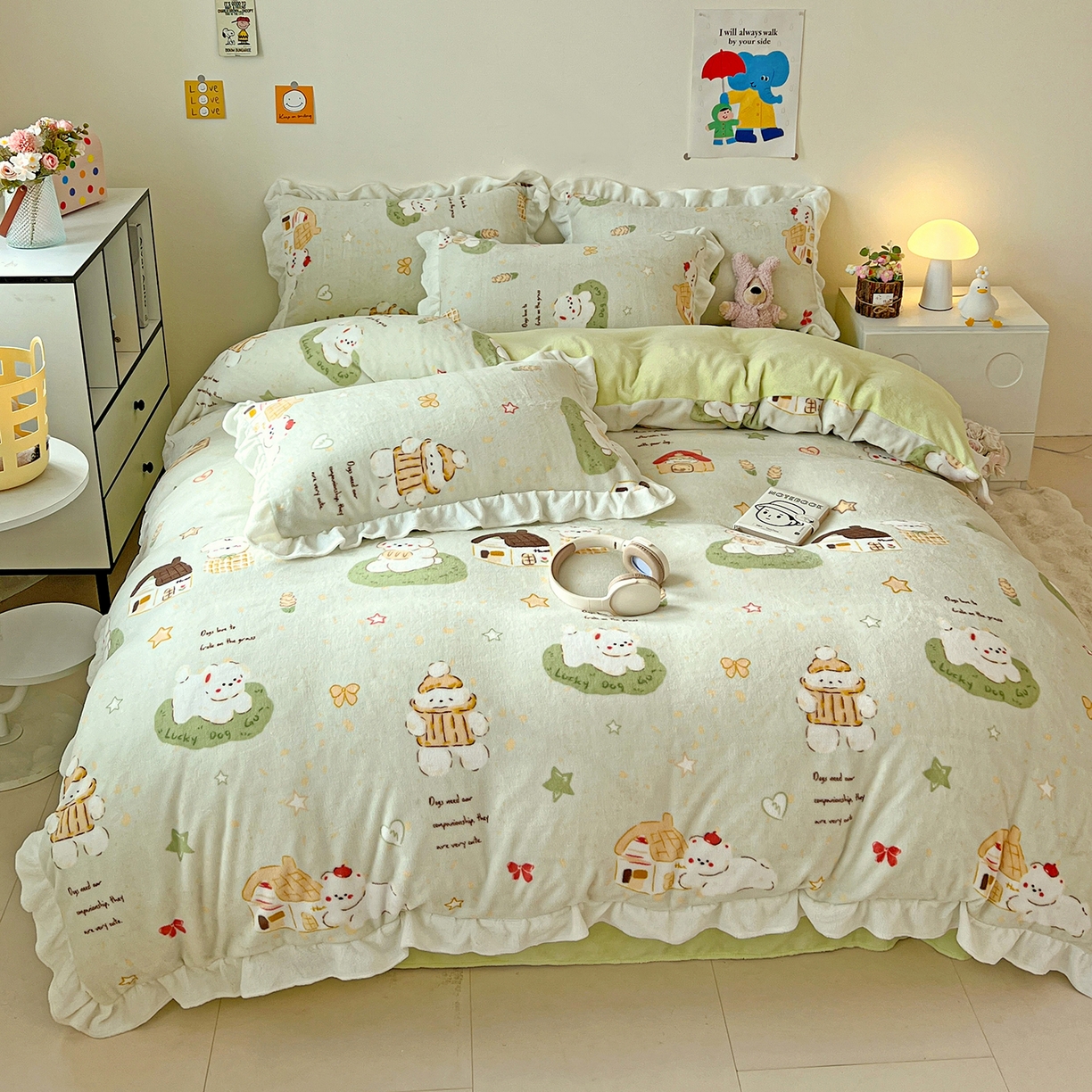 91家纺网 家纺一手货源 找家纺 眷恋家纺 2025新款秋冬新品牛奶绒花边四件套 露营日记