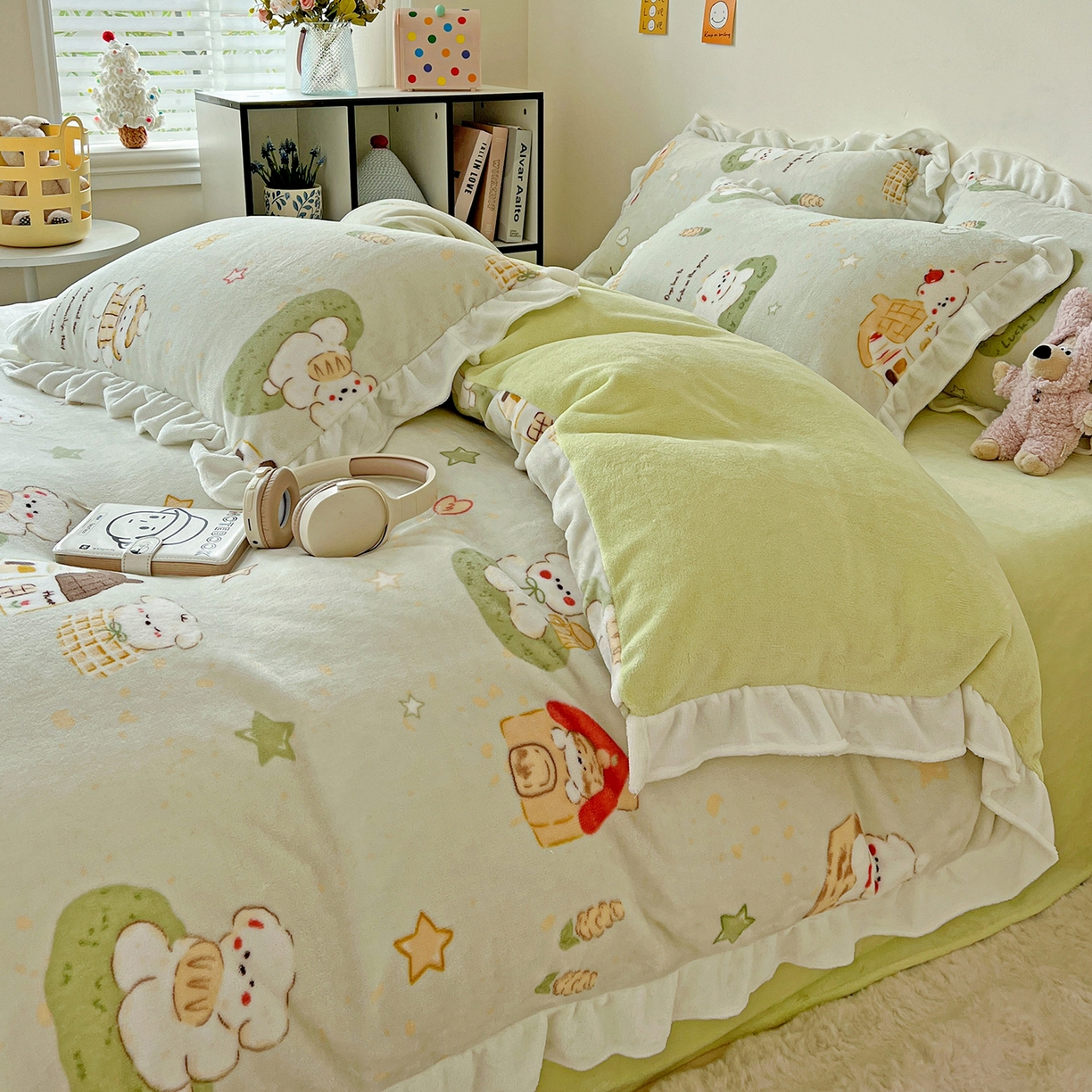 91家纺网 家纺一手货源 找家纺 眷恋家纺 2025新款秋冬新品牛奶绒花边四件套 露营日记