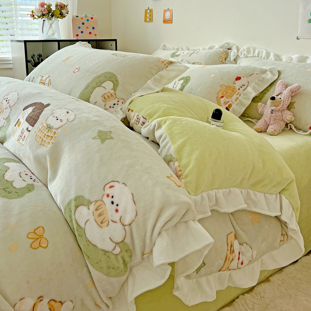 91家纺网 家纺一手货源 找家纺 眷恋家纺 2025新款秋冬新品牛奶绒花边四件套 露营日记