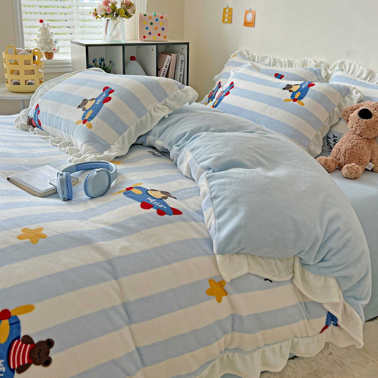 91家纺网 家纺一手货源 找家纺 眷恋家纺 2025新款秋冬新品牛奶绒花边四件套 小飞机