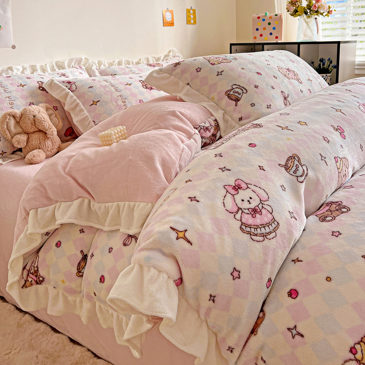 91家纺网 家纺一手货源 找家纺 眷恋家纺 2025新款秋冬新品牛奶绒花边四件套 星星宠物