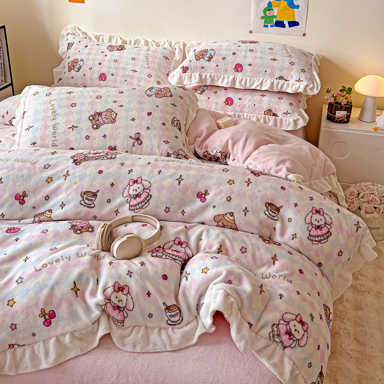 91家纺网 家纺一手货源 找家纺 眷恋家纺 2025新款秋冬新品牛奶绒花边四件套 星星宠物