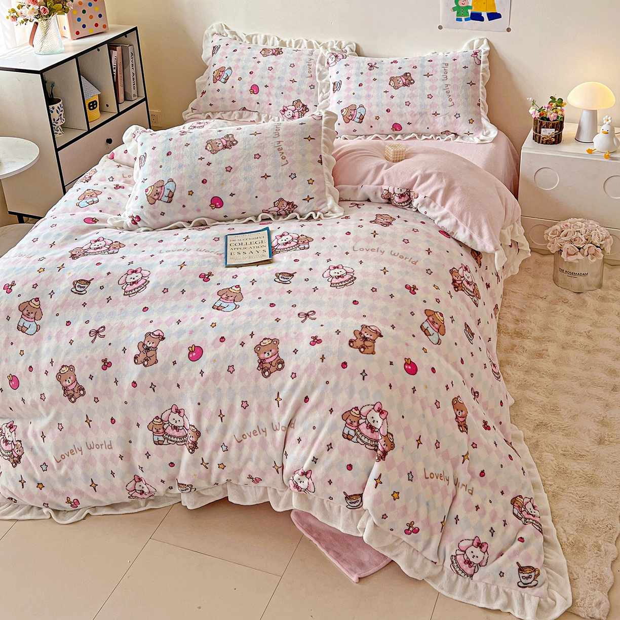 91家纺网 家纺一手货源 找家纺 眷恋家纺 2025新款秋冬新品牛奶绒花边四件套 星星宠物