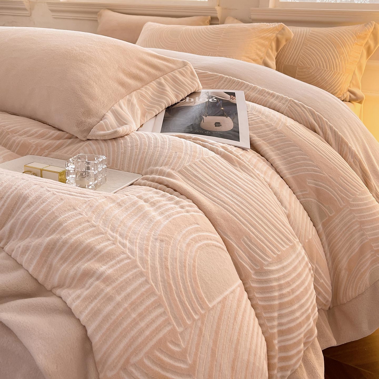 91家纺网 家纺一手货源 找家纺 （总）2025婚庆A类全棉四件套纯棉被套重工刺绣简约红色床单长绒棉结婚爆款床上用品