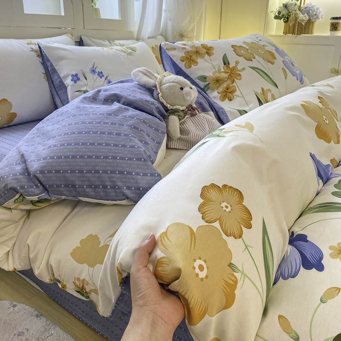 91家纺网 家纺一手货源 找家纺 红日子纺织品 2025新款12868全棉印花系列四件套 和风曼舞