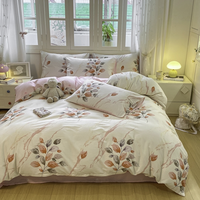 91家纺网 家纺一手货源 找家纺 红日子纺织品 2025新款12868全棉印花系列四件套 泊影枫叶