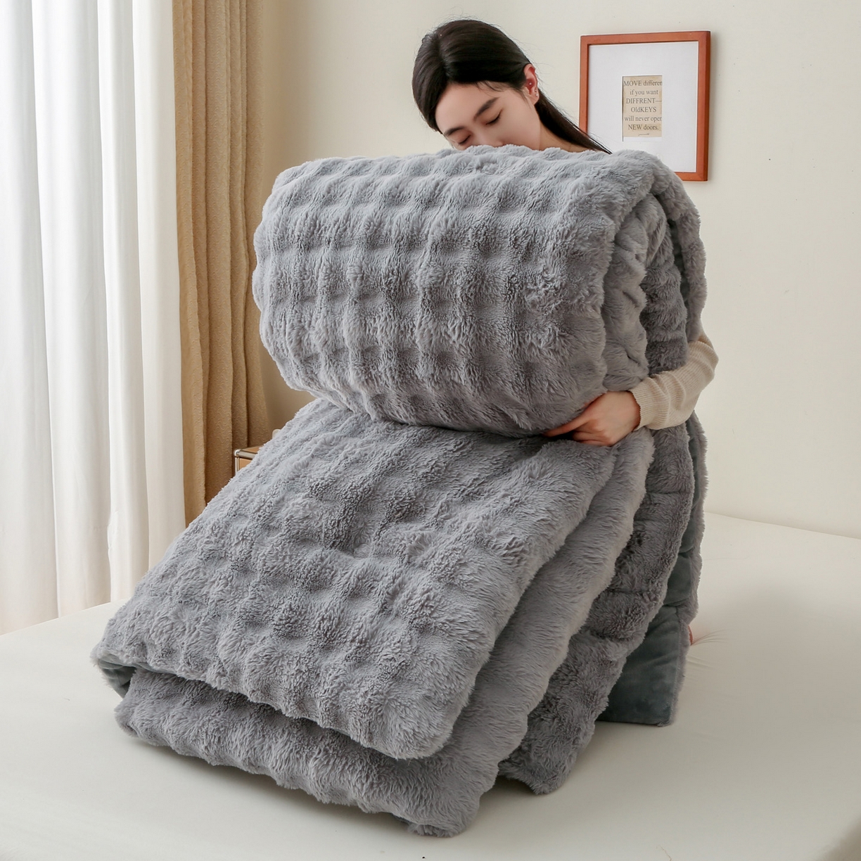 亚龙工厂店 2025新款亲肤舒适兔兔绒被子被芯三件套灰色