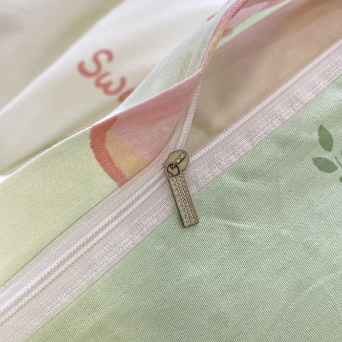 91家纺网 家纺一手货源 找家纺 红日子纺织品 2025新款A类全棉印花单被套 恋恋花语