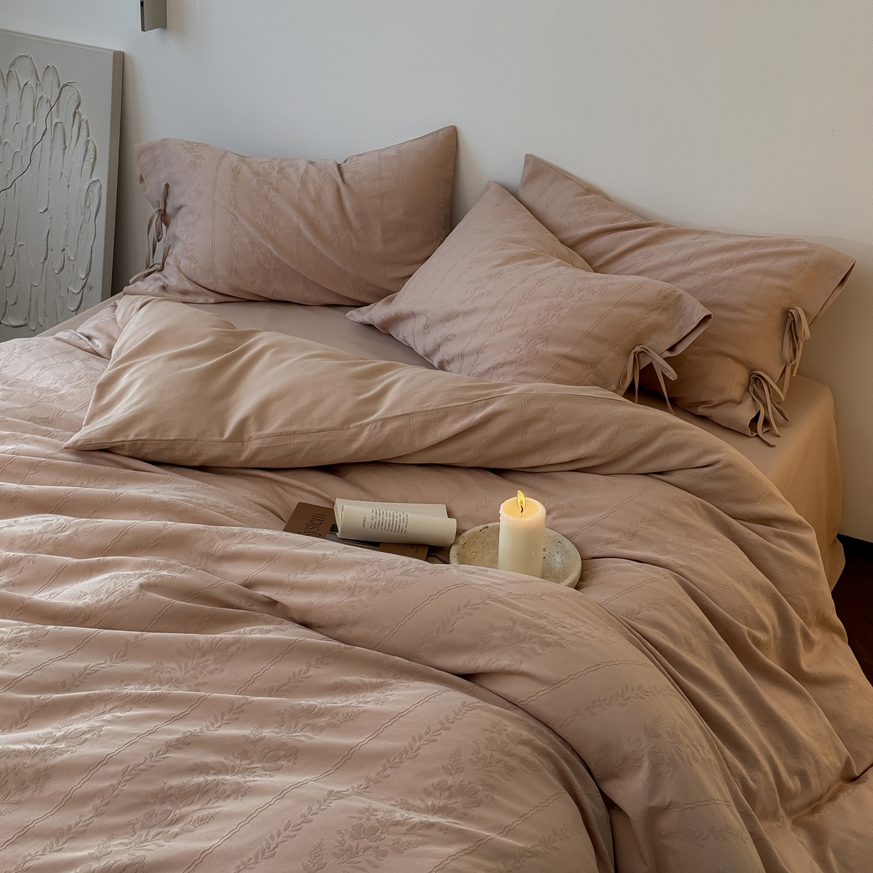 91家纺网 家纺一手货源 找家纺 （总）简纯主义 2025新款A类磨毛浮雕提花四件套-图二