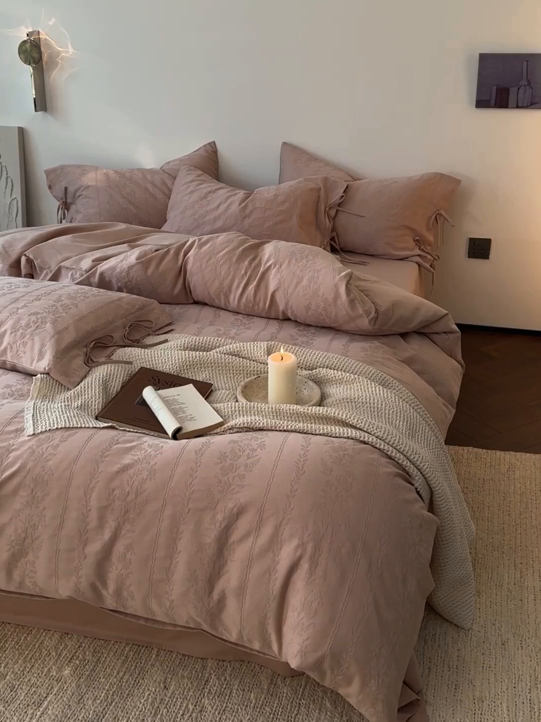 91家纺网 家纺一手货源 找家纺 （总）简纯主义 2025新款A类磨毛浮雕提花四件套-图二