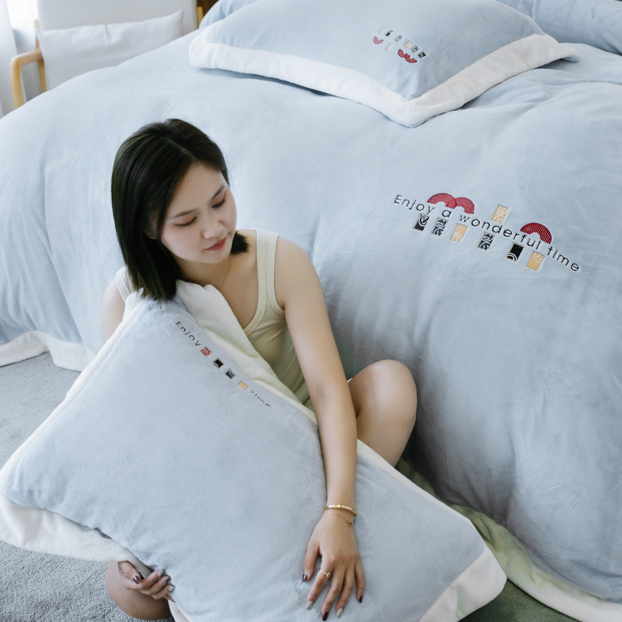 91家纺网 家纺一手货源 找家纺 （总）芯丝路枕业 2025新款蚕丝棉四件套系列-可可缪