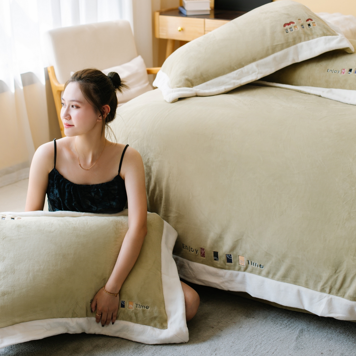 91家纺网 家纺一手货源 找家纺 （总）芯丝路枕业 2025新款蚕丝棉四件套系列-可可缪