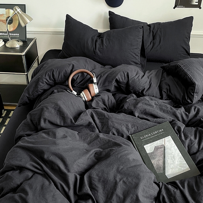 91家纺网 家纺一手货源 找家纺 梦卓家纺 2025爆款ins风超柔褶皱亲肤磨毛水洗棉四件套 骑士黑